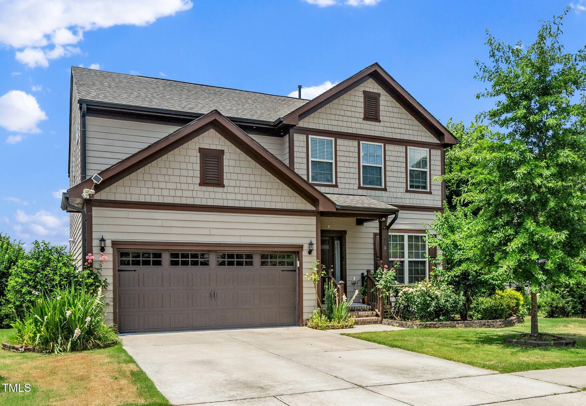 Property Photo: 925 Cozy Oak Avenue NC 27519