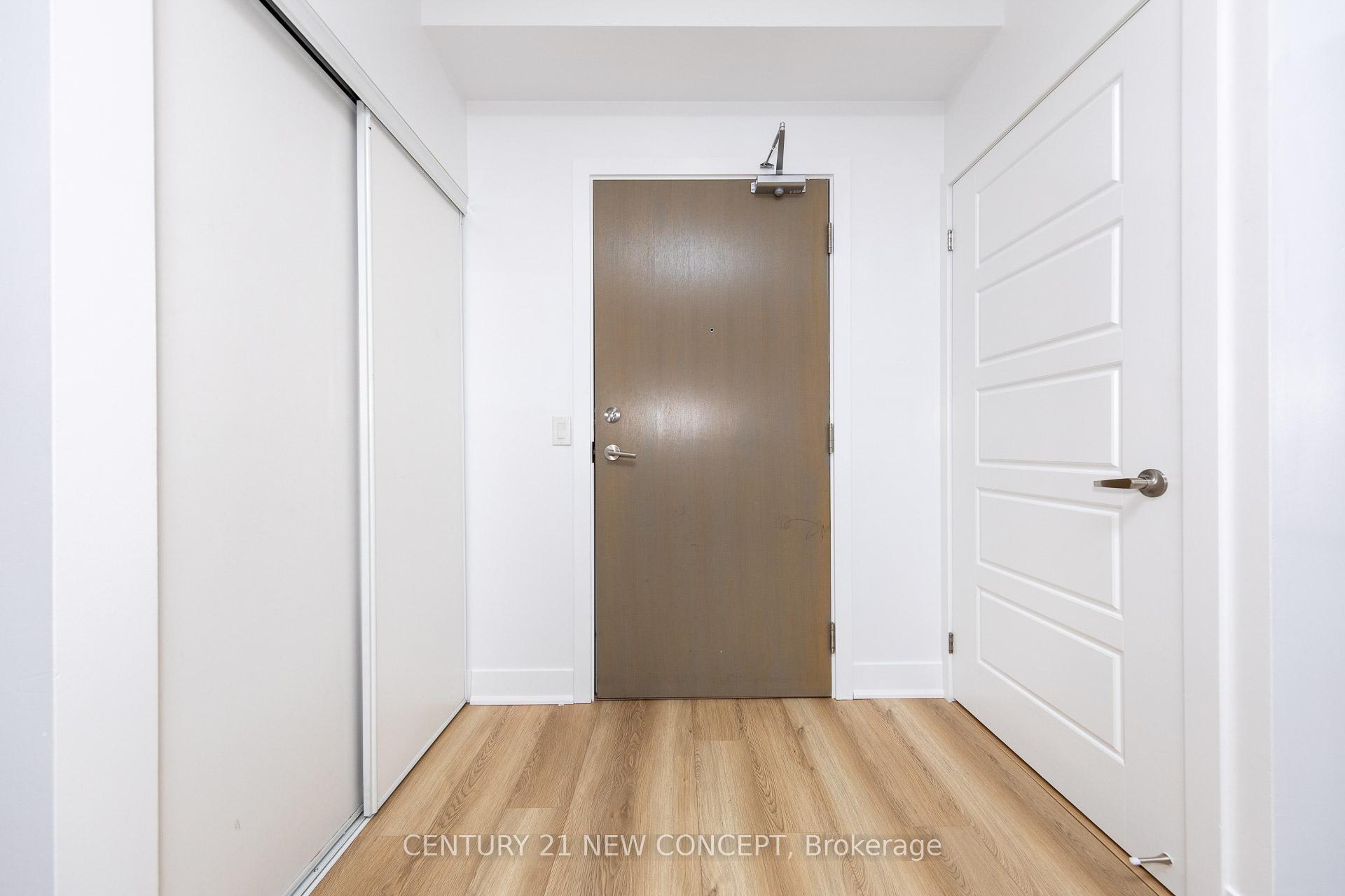 Photo de la propriété: 7 Kenaston Gardens 323 ON M2K 0E9
