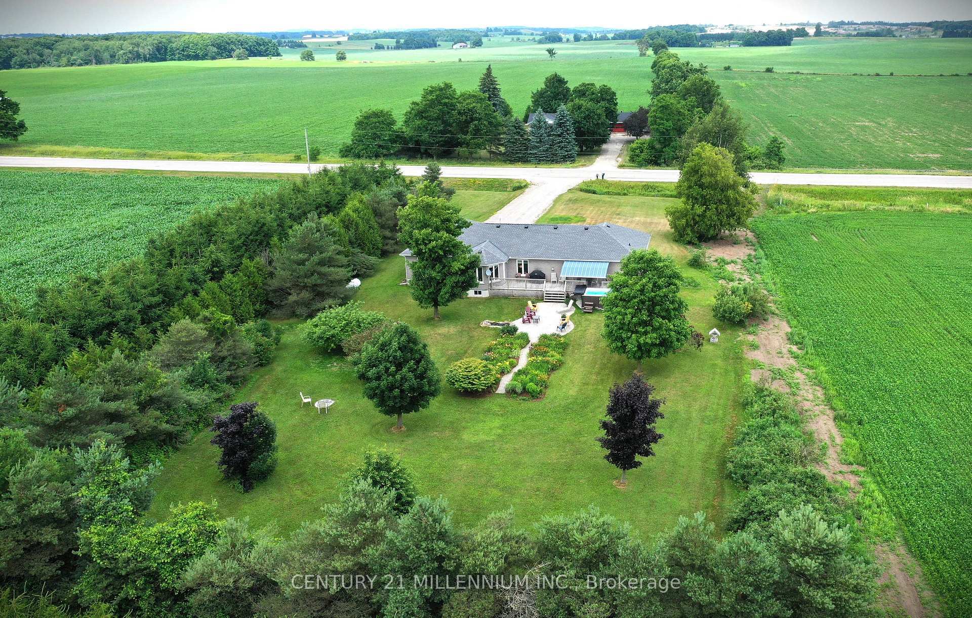 Photo de la propriété: 231120 County Road 24 N/A ON L9W 7B8