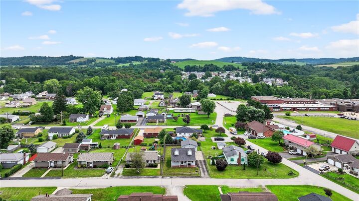 Property Photo: 423 Victoria Street PA 15012