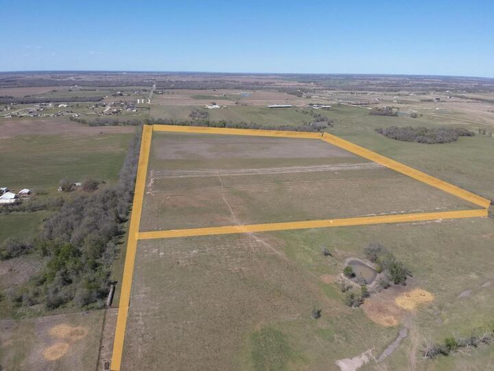 Property Photo:  541 County Road 464  TX 76577 