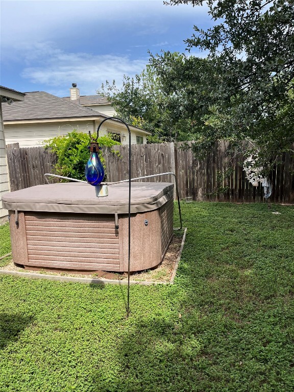 Property Photo:  5607 Apple Orchard Lane  TX 78744 
