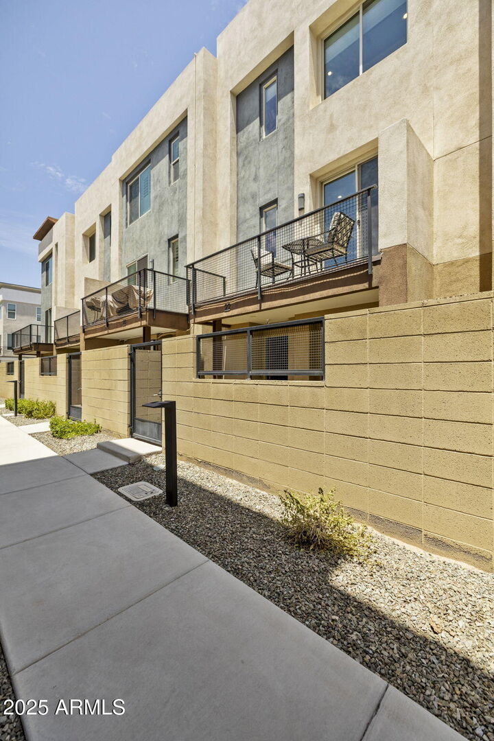 Property Photo:  820 N 8th Avenue 22  AZ 85007