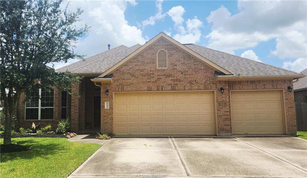 Property Photo:  16022 Sydneyann Drive  TX 77447 