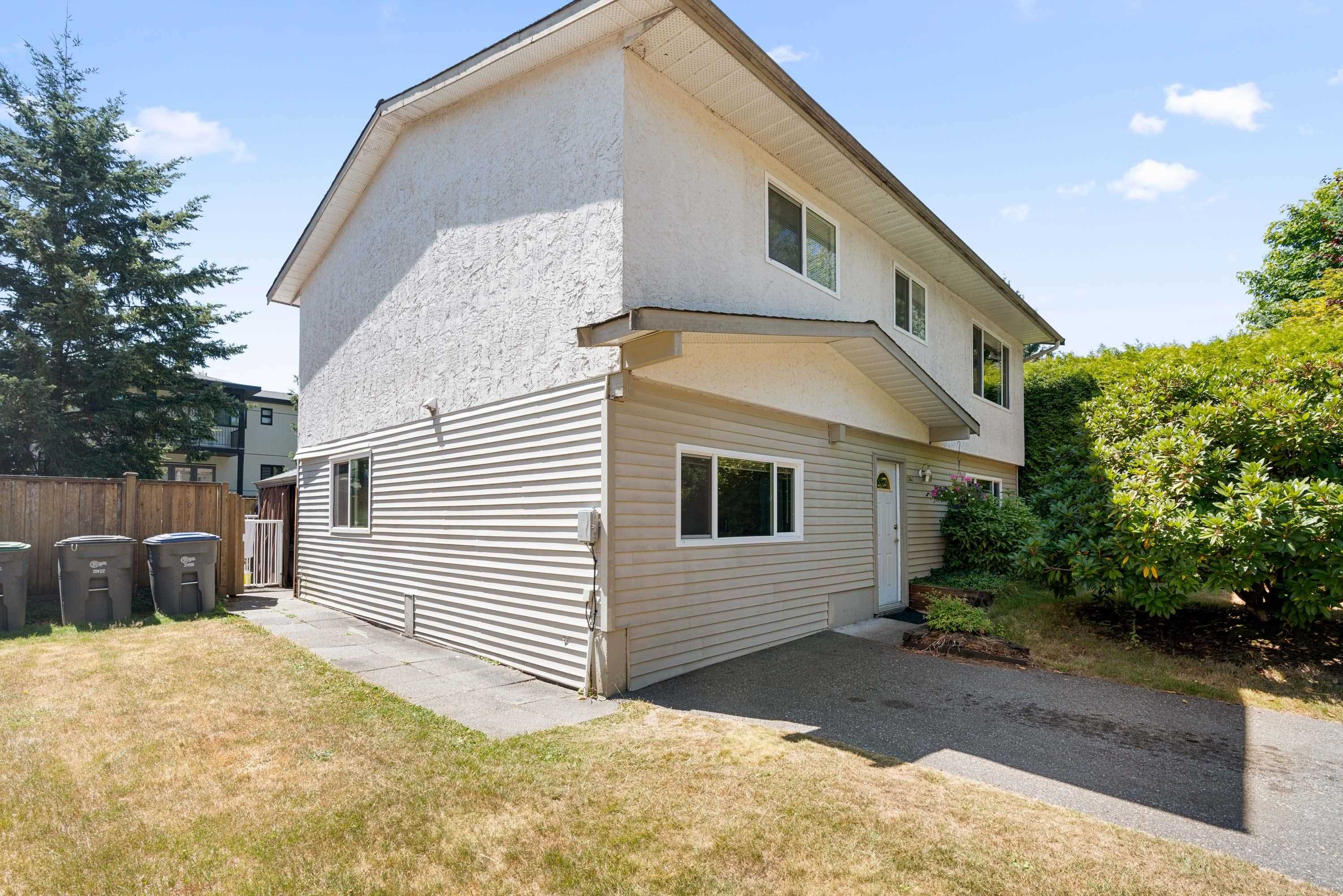 Photo de la propriété: 18340 63A Avenue BC V3S 8A8