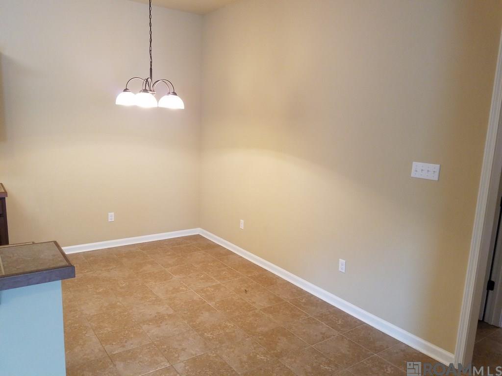 Property Photo: 11413 Ashwood Ct LA 70726