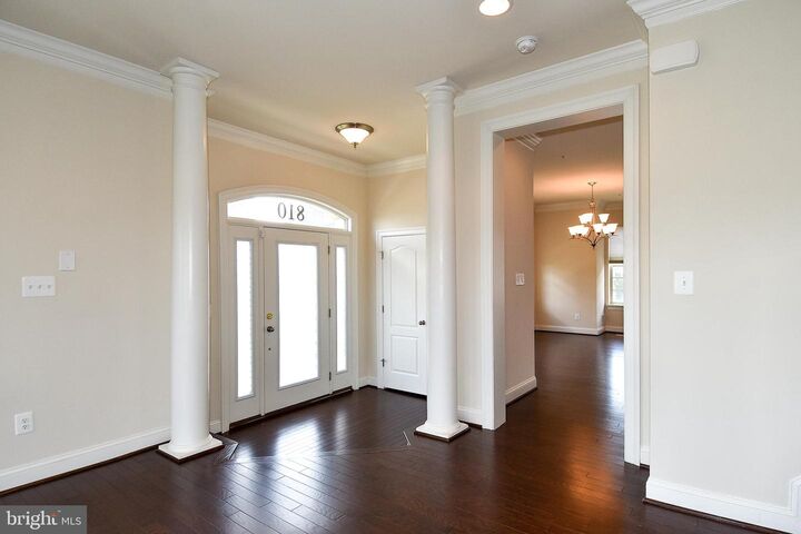 Property Photo:  810 Fair Winds Way  MD 20745 