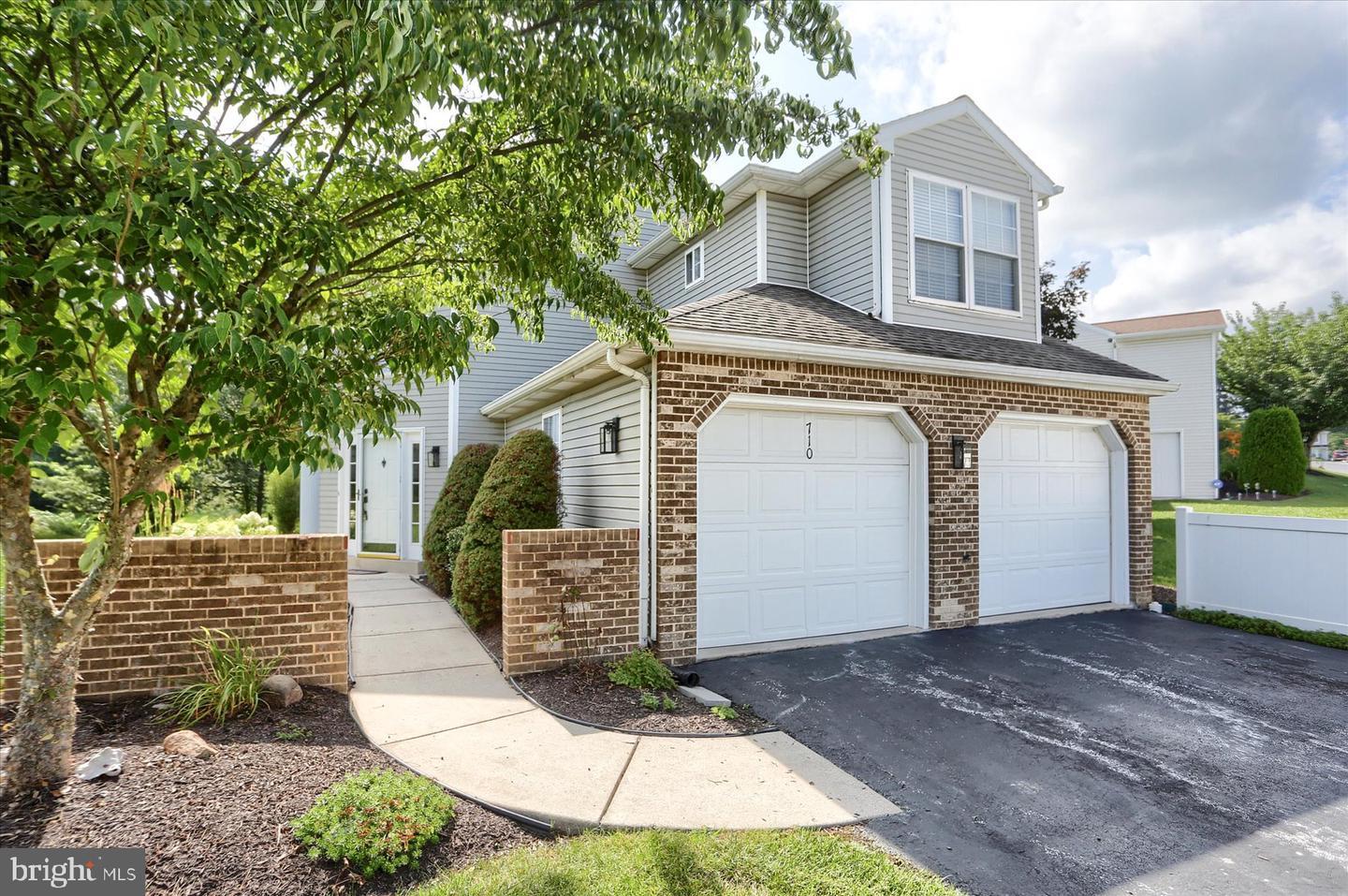 Property Photo: 710 N Highlands Drive PA 17111