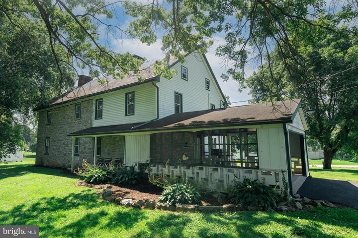 2475 Oregon Pike  Lancaster PA 17601 photo