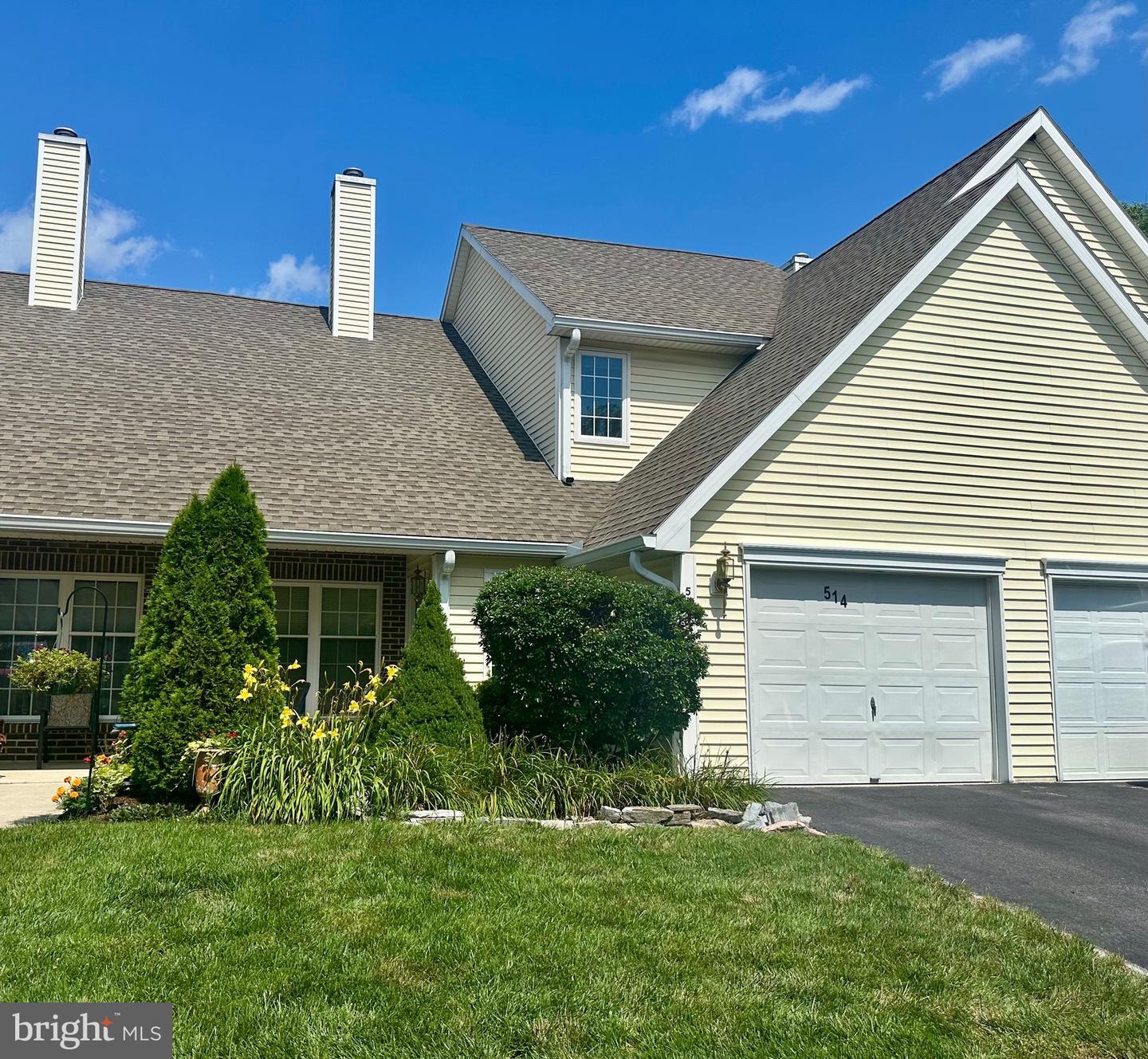 514 Brighton Place  Mechanicsburg PA 17055 photo