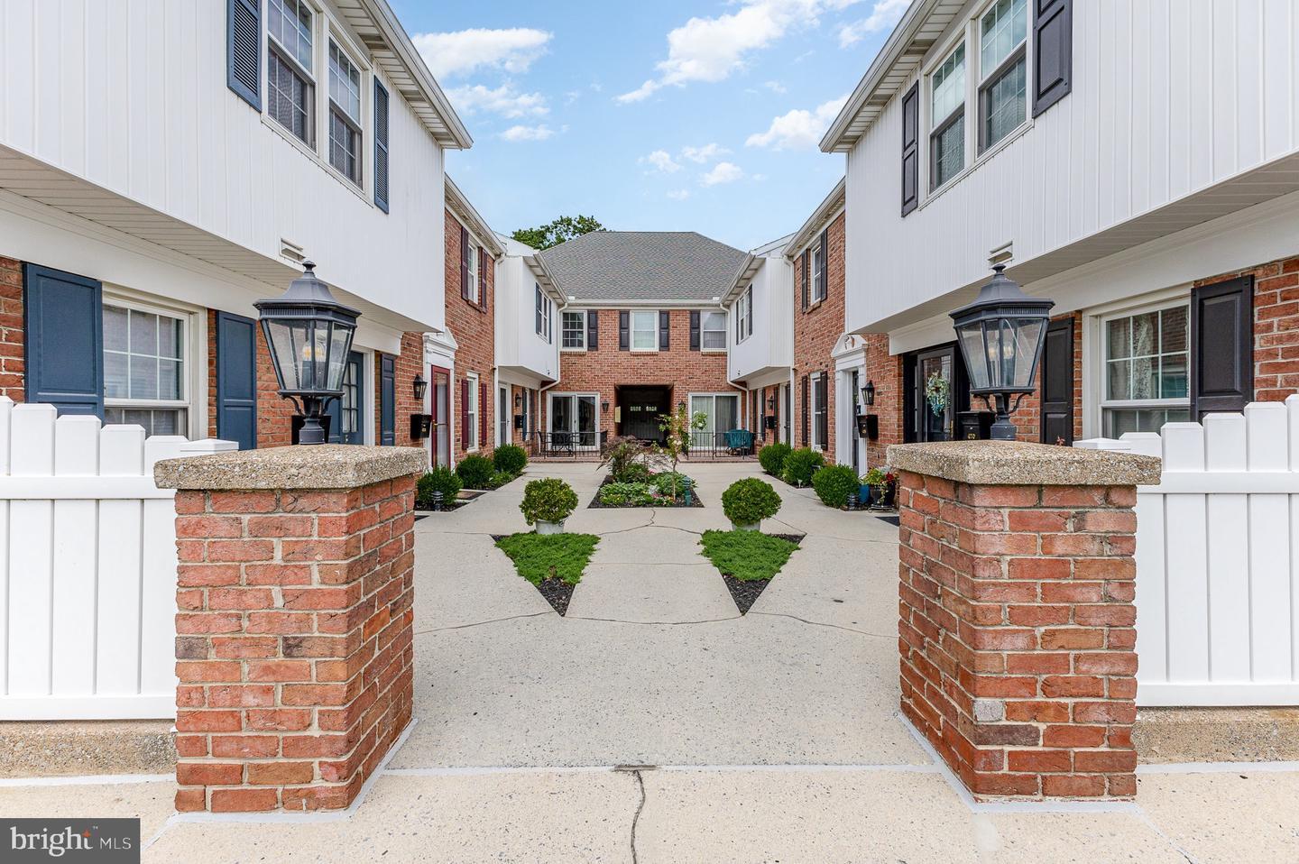 Property Photo: 478 W Chocolate Avenue PA 17033