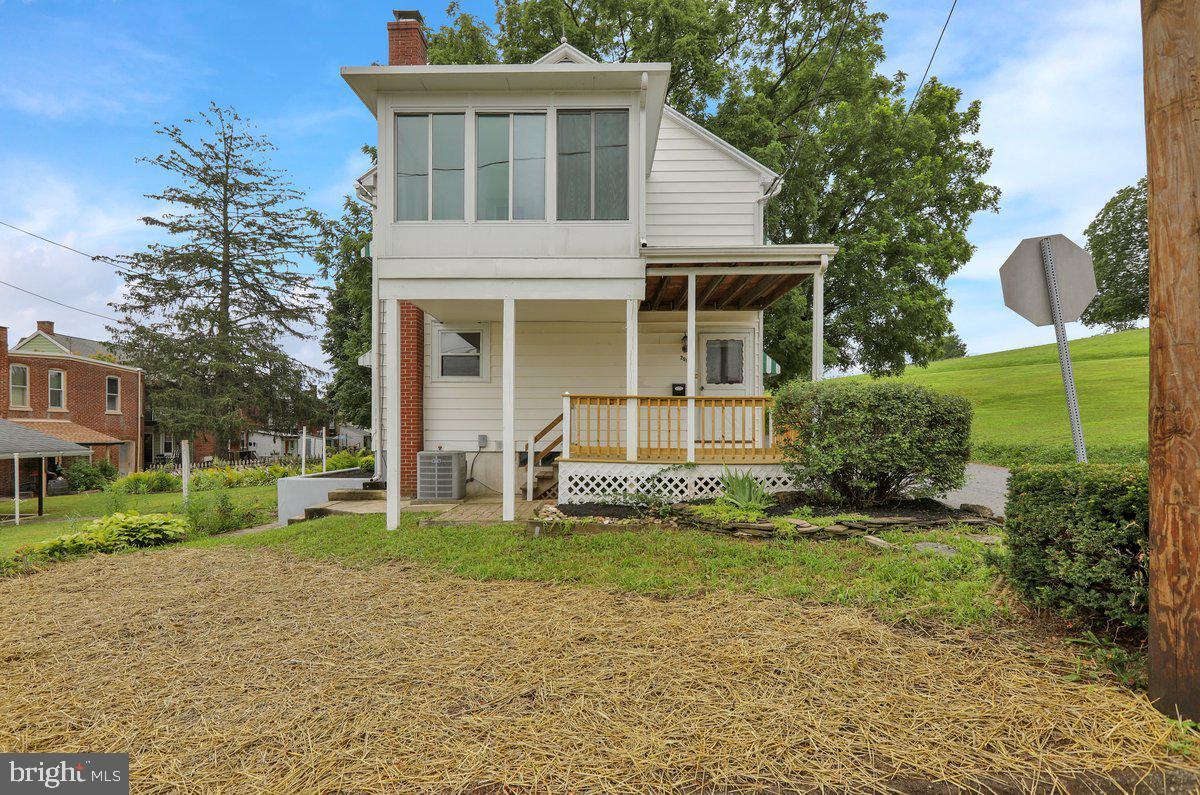 Property Photo: 251 Greenwich St PA 19530
