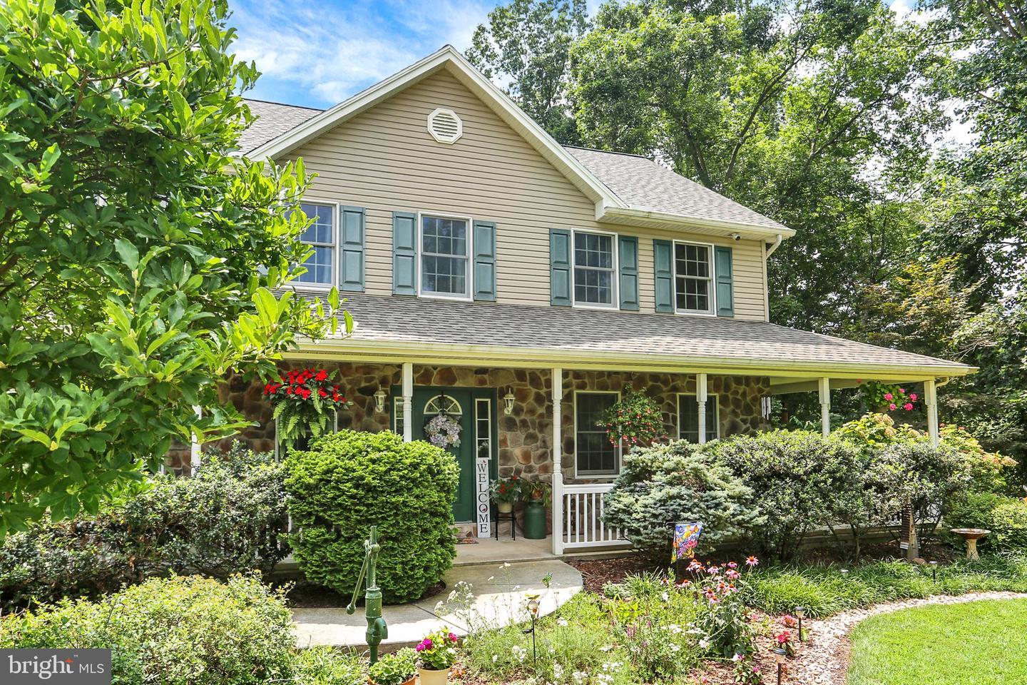 Property Photo: 90 Sarah Drive PA 17315