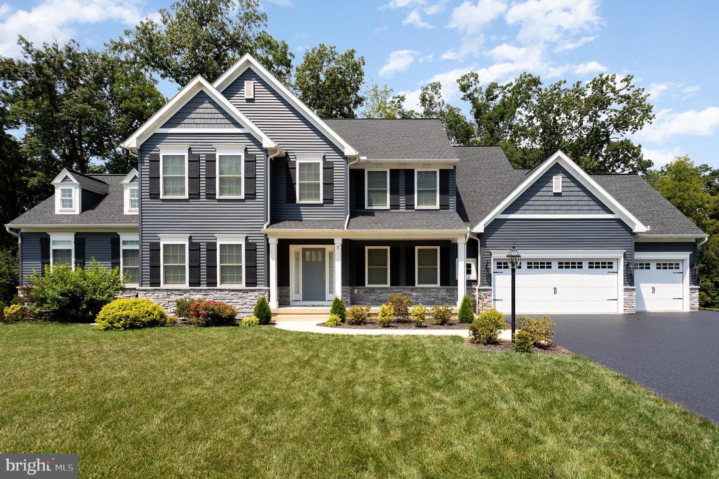 Property Photo:  7 Highland Terrace Court  PA 17007 