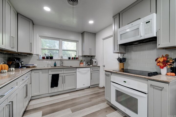 Property Photo:  4 Lieblong Road  AR 72058 