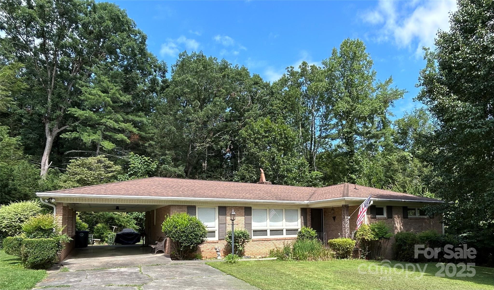 3321 Hollyhill Circle  Valdese NC 28690 photo