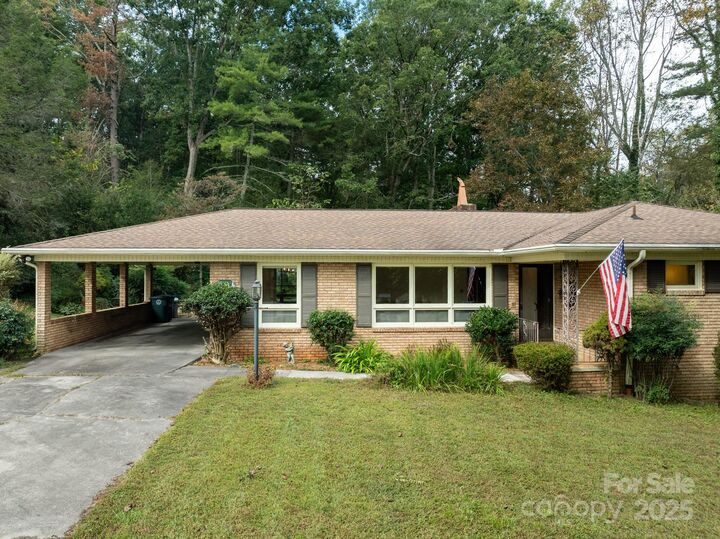 3321 Hollyhill Circle  Valdese NC 28690 photo
