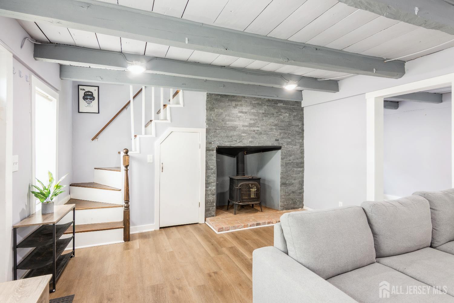 Property Photo:  593 Hazelwood Avenue  NJ 07065 