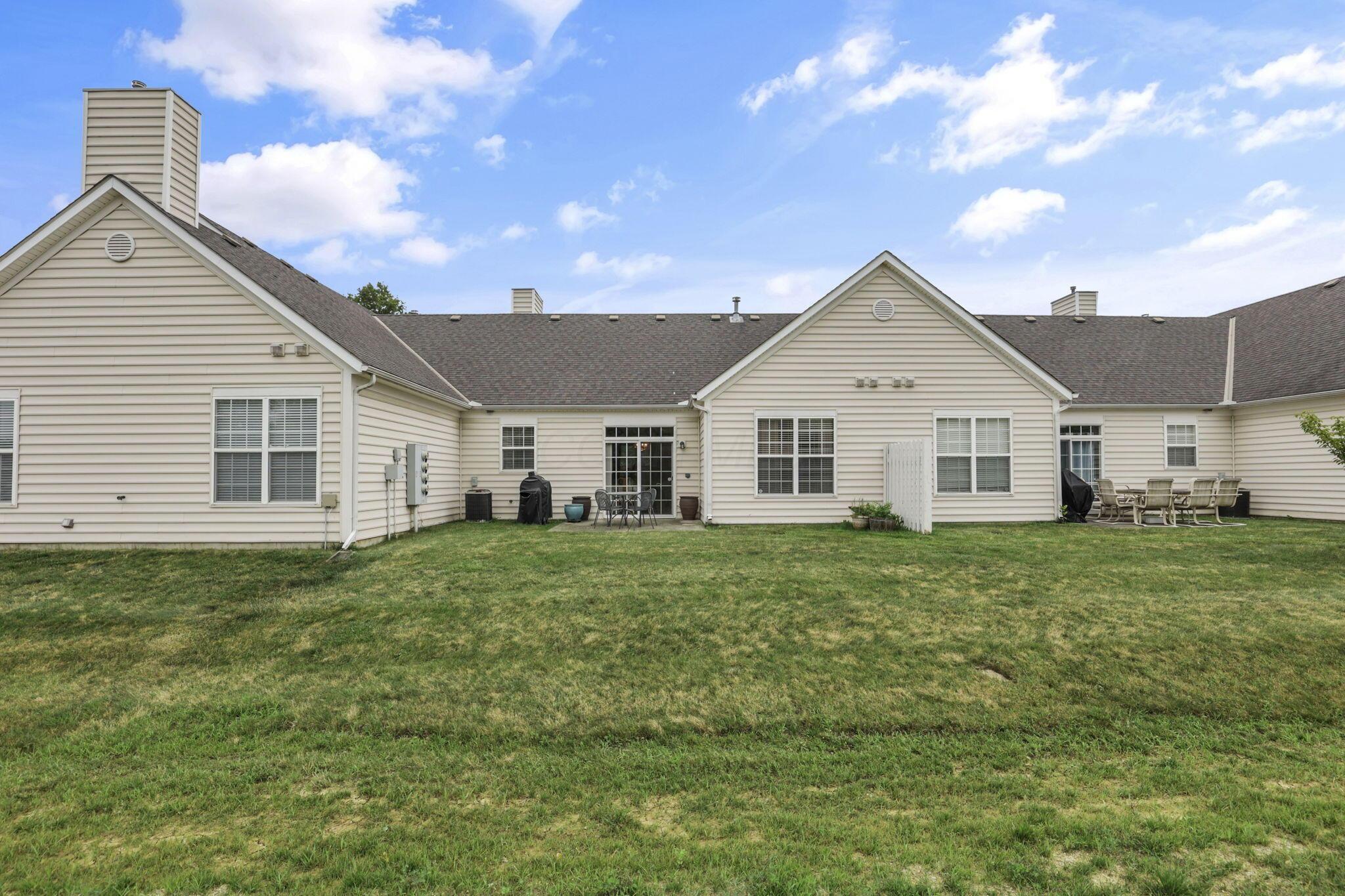 Property Photo:  6025 Naughten Pond Drive  OH 43213 