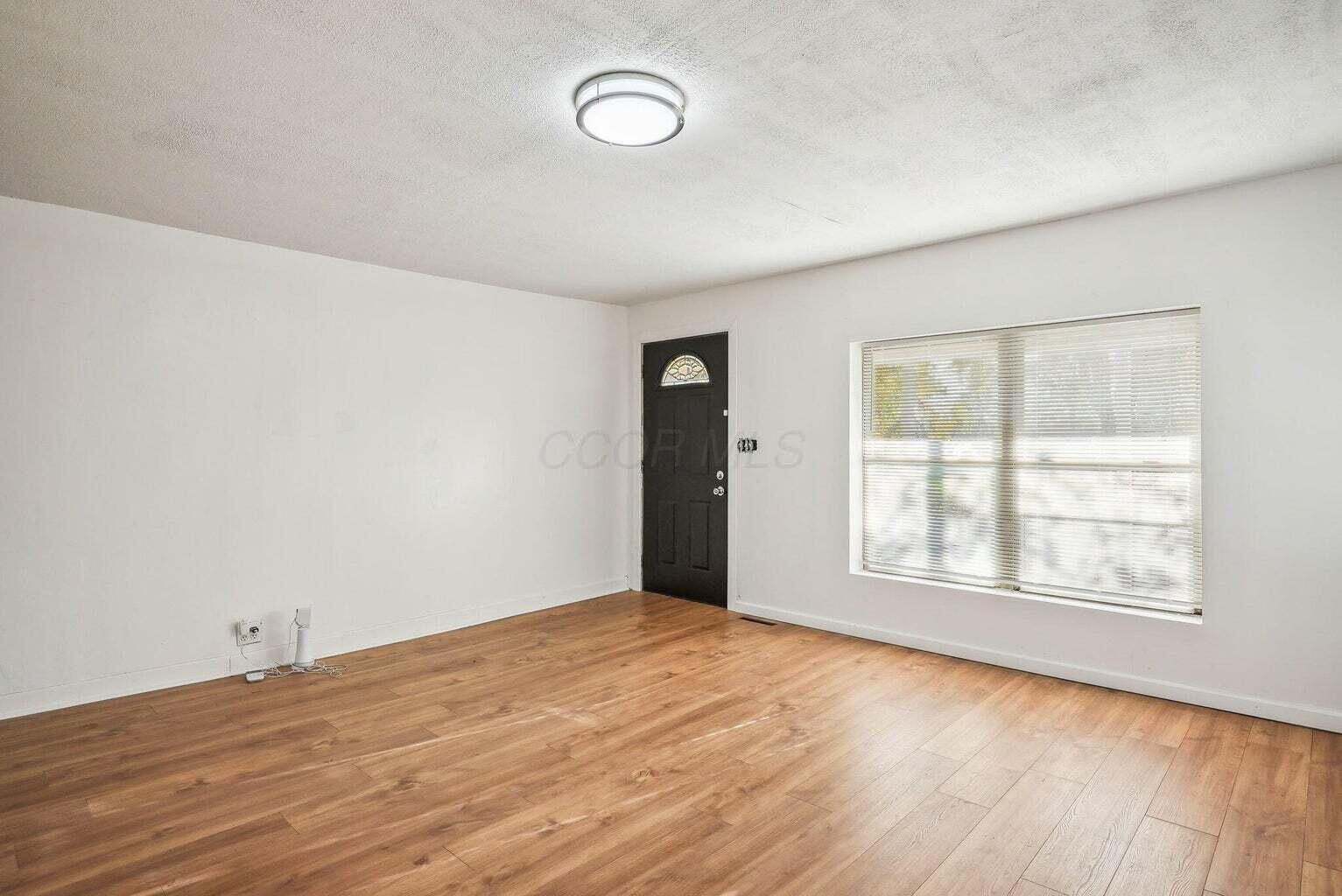 Property Photo: 819 S Scioto Street OH 43113