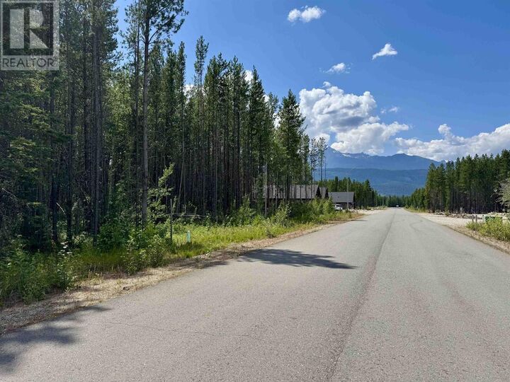Property Photo:  1075 18th Avenue  BC V0E 2Z0 