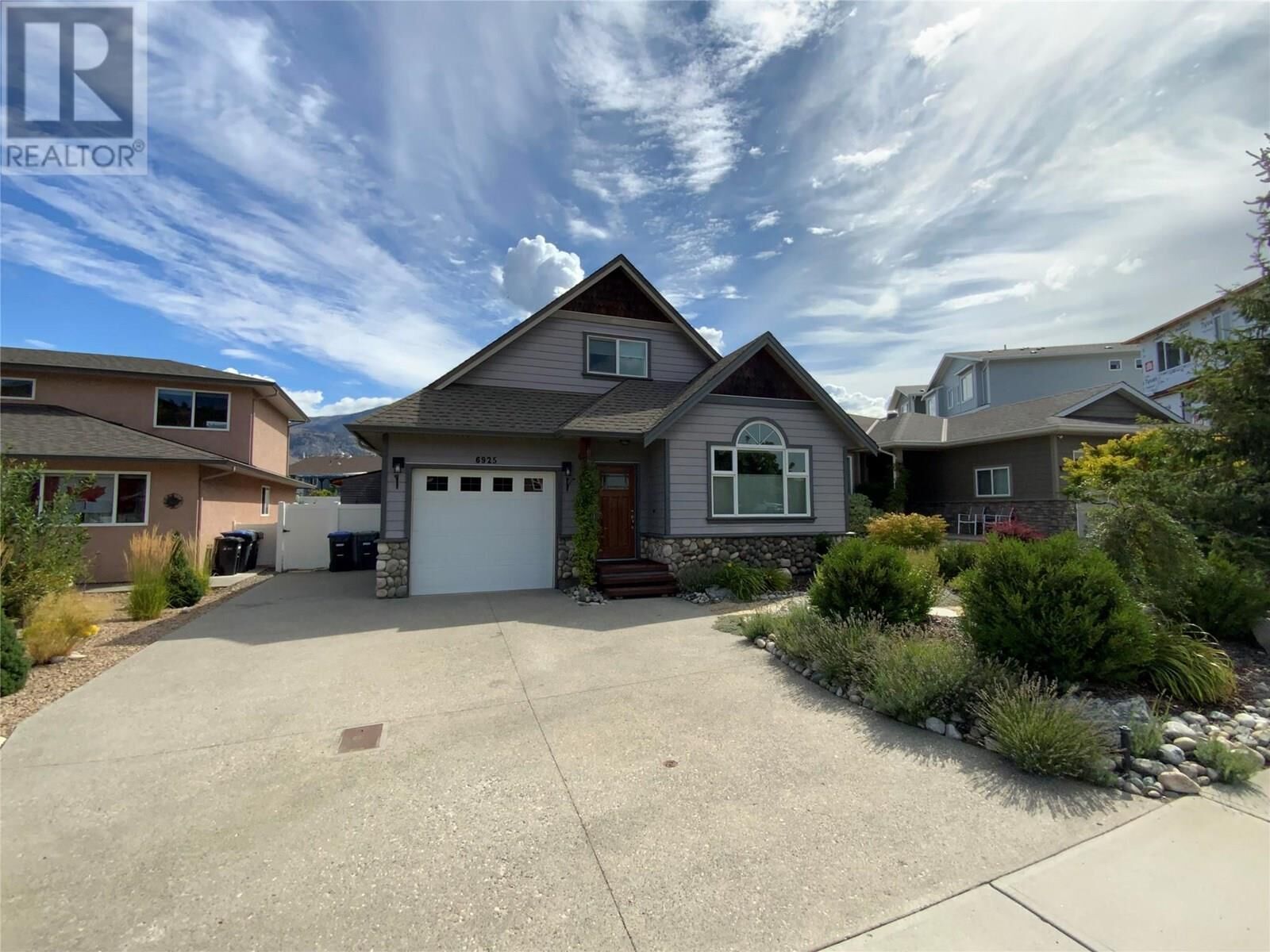 Property Photo: 6925 Chardonnay Place BC V0H 1T0