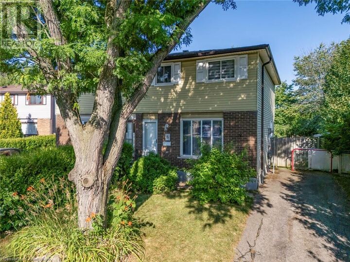 Property Photo:  8 Gerrick Court  ON L9C 6H2 