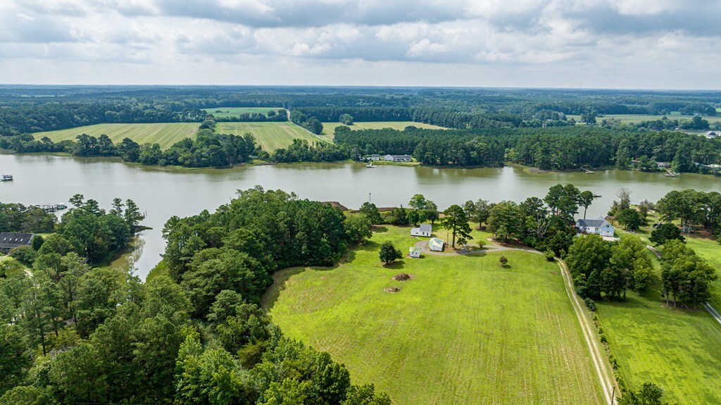 Property Photo: 29503 Burton Rd VA 23420