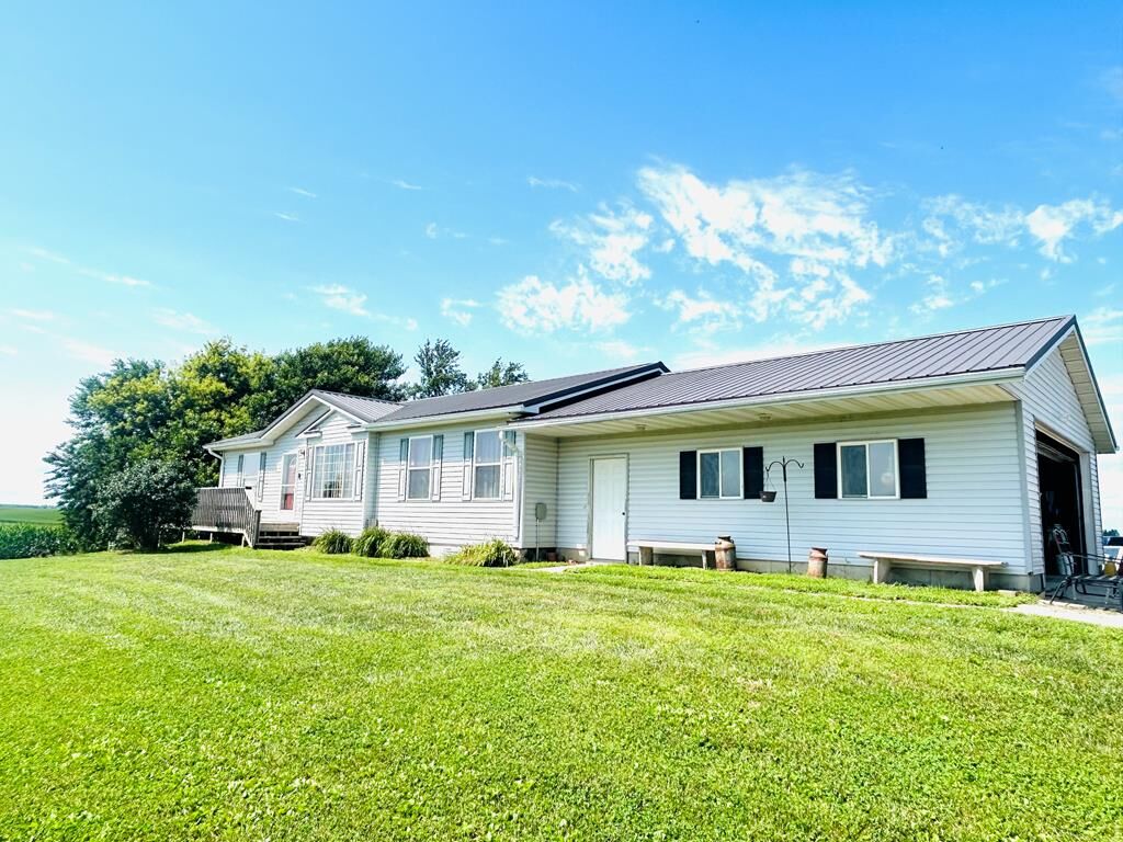Property Photo: 1267 113th Street IA 50206