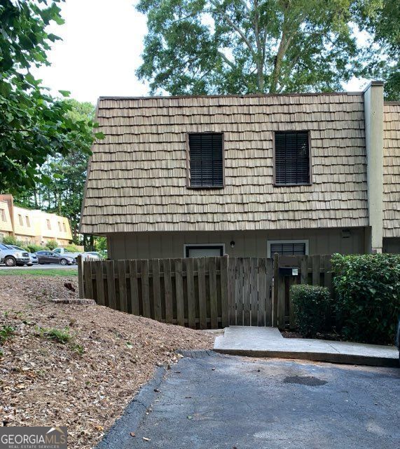 Property Photo:  1337 Woodstone Trace  GA 30260