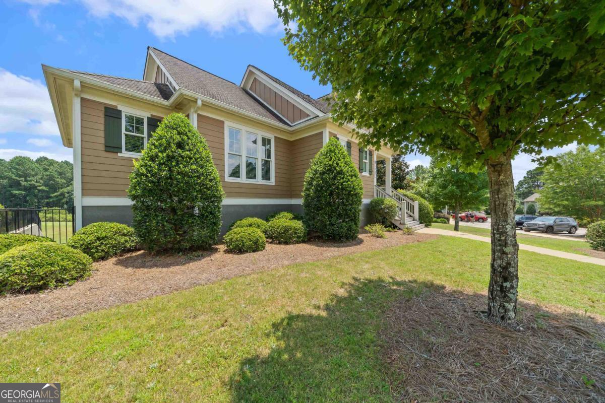 Property Photo: 1230 Landing Drive GA 30642