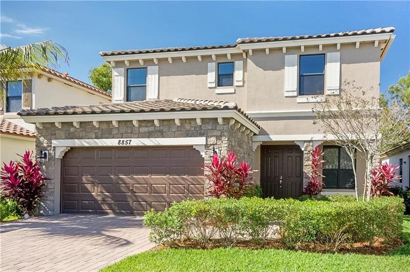 Property Photo: 8857 Willow Cove Lane FL 33467