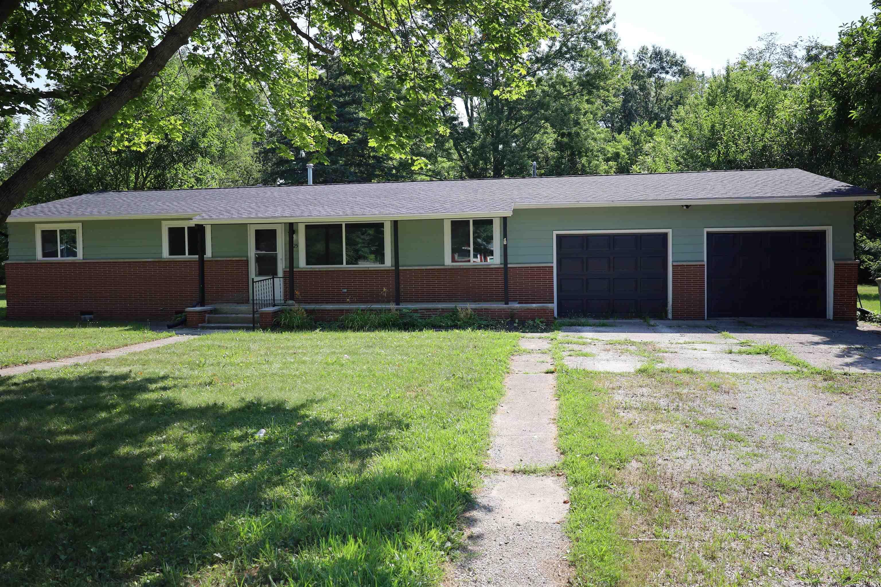 Property Photo:  2325 Elyetta Street  IN 46802-5032 