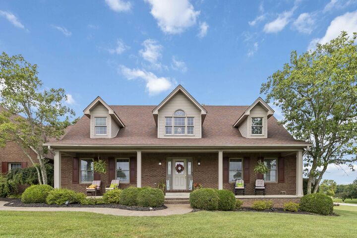 Property Photo:  240 Fountaine Trace  KY 40330 