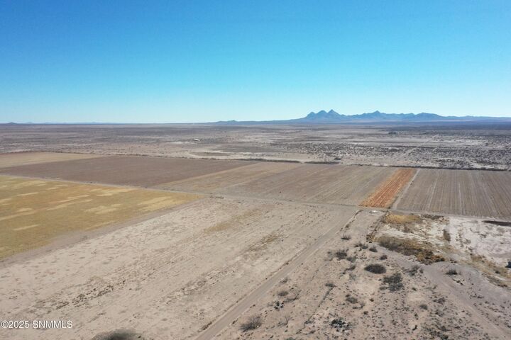 Property Photo:  990 SW New Frontier Drive  NM 88030 