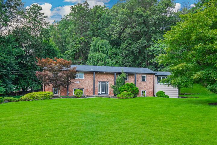 7 Charlotte Drive  Spring Valley NY 10977 photo