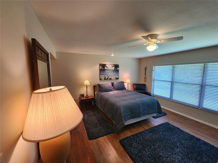 Property Photo: 948 N Beneva Road V25 FL 34232