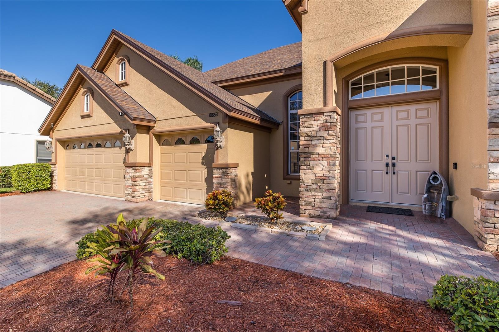 Property Photo:  10653 Garda Drive  FL 34655 