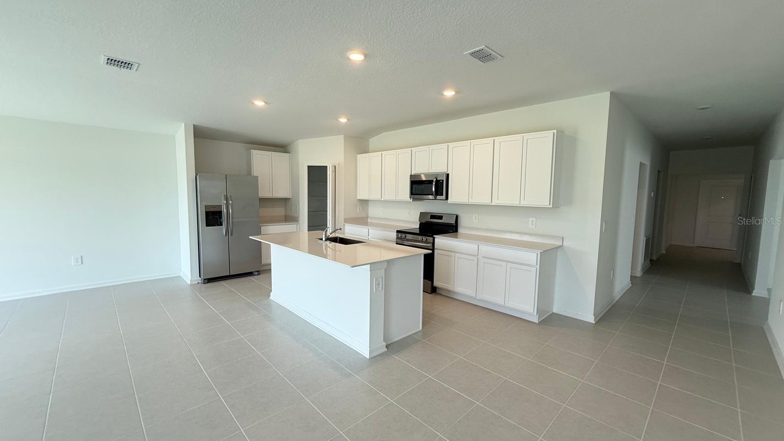 Property Photo: 2934 Pennachio Drive FL 33853