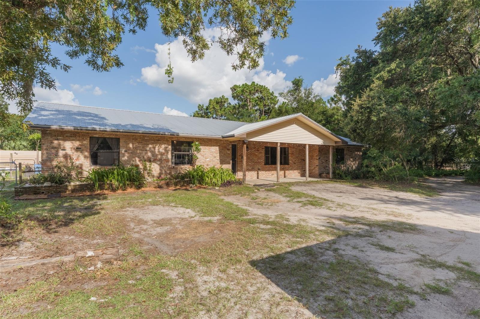 Property Photo: 5252 Garlanger Trail FL 32765