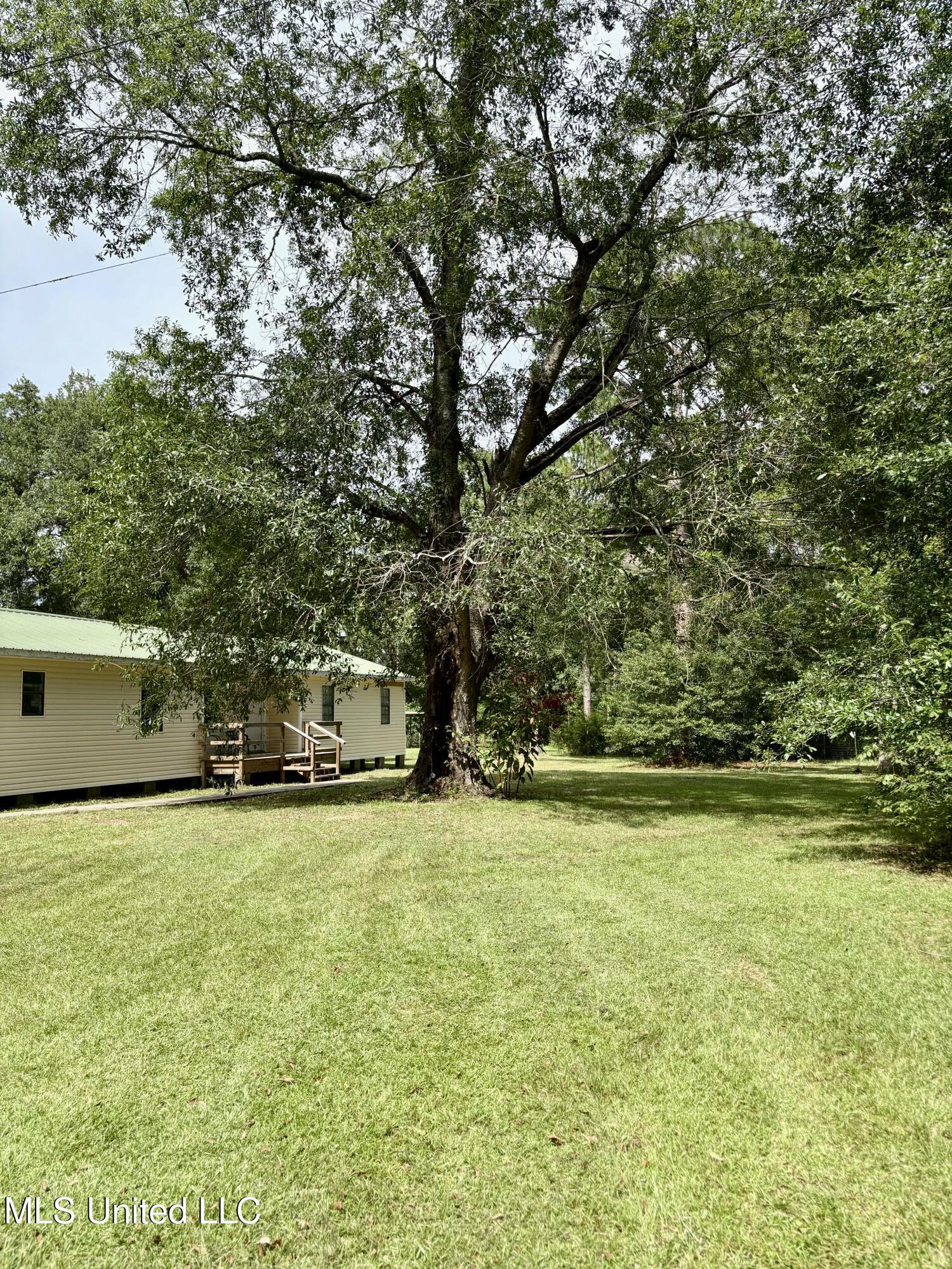 Property Photo: 110 Tom Stringfellow Road MS 39452