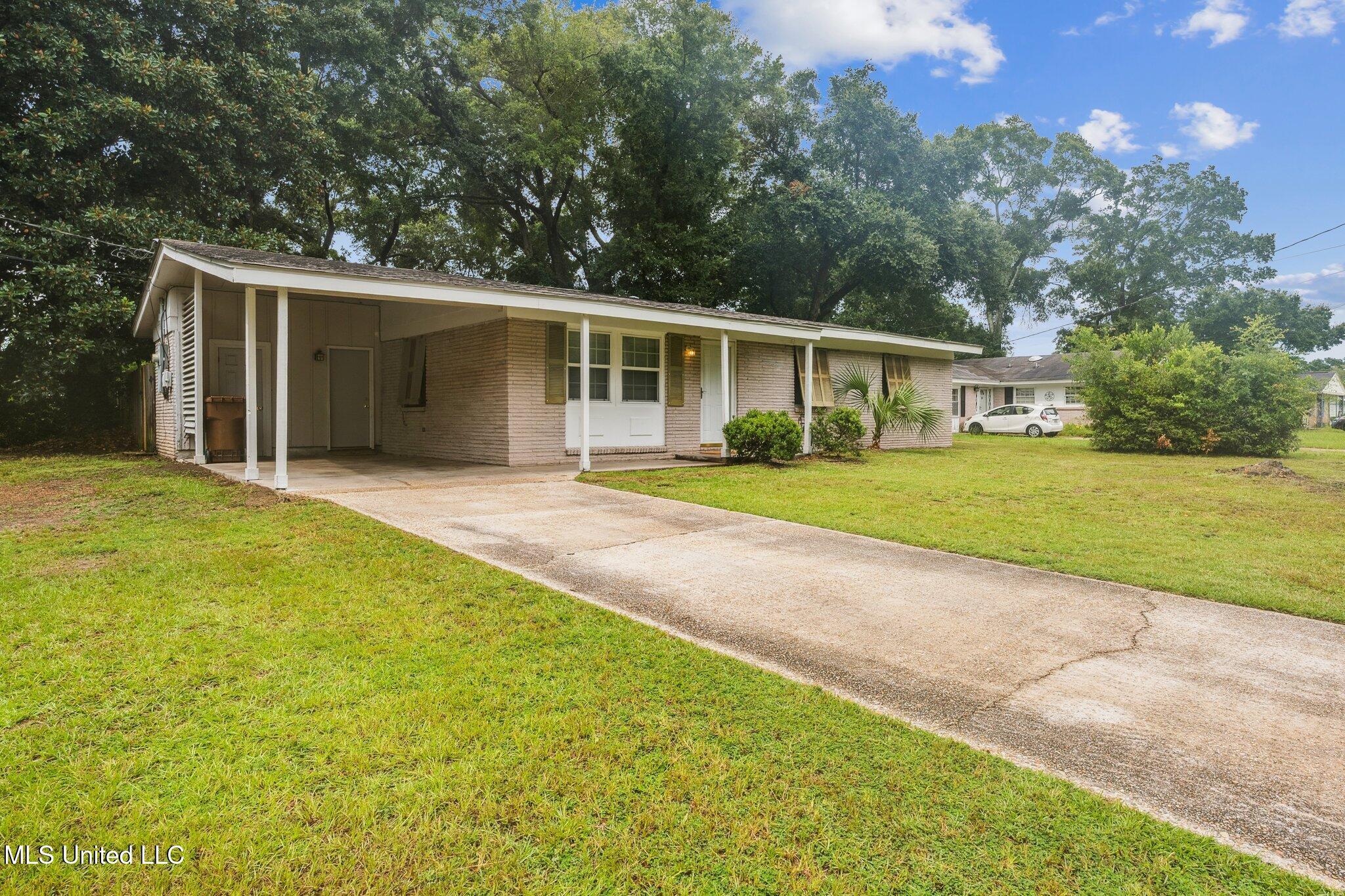 Property Photo: 2160 Driftwood Drive MS 39531