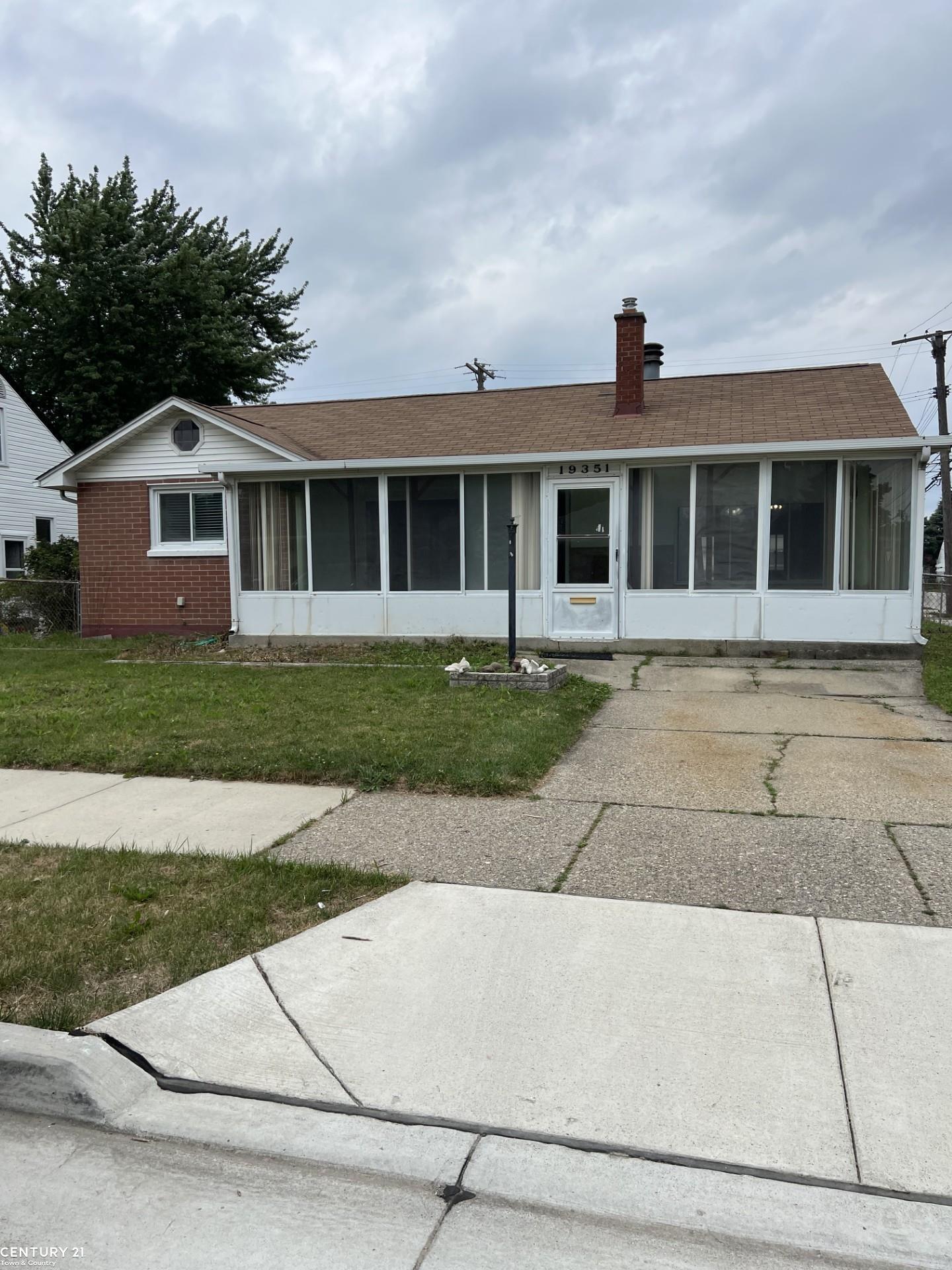 Property Photo: 19351 Eastland Street MI 48066