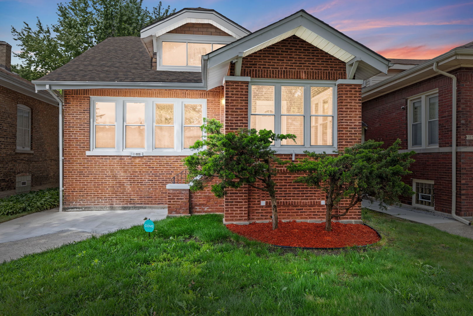 Property Photo: 11322 S Lowe Avenue IL 60628