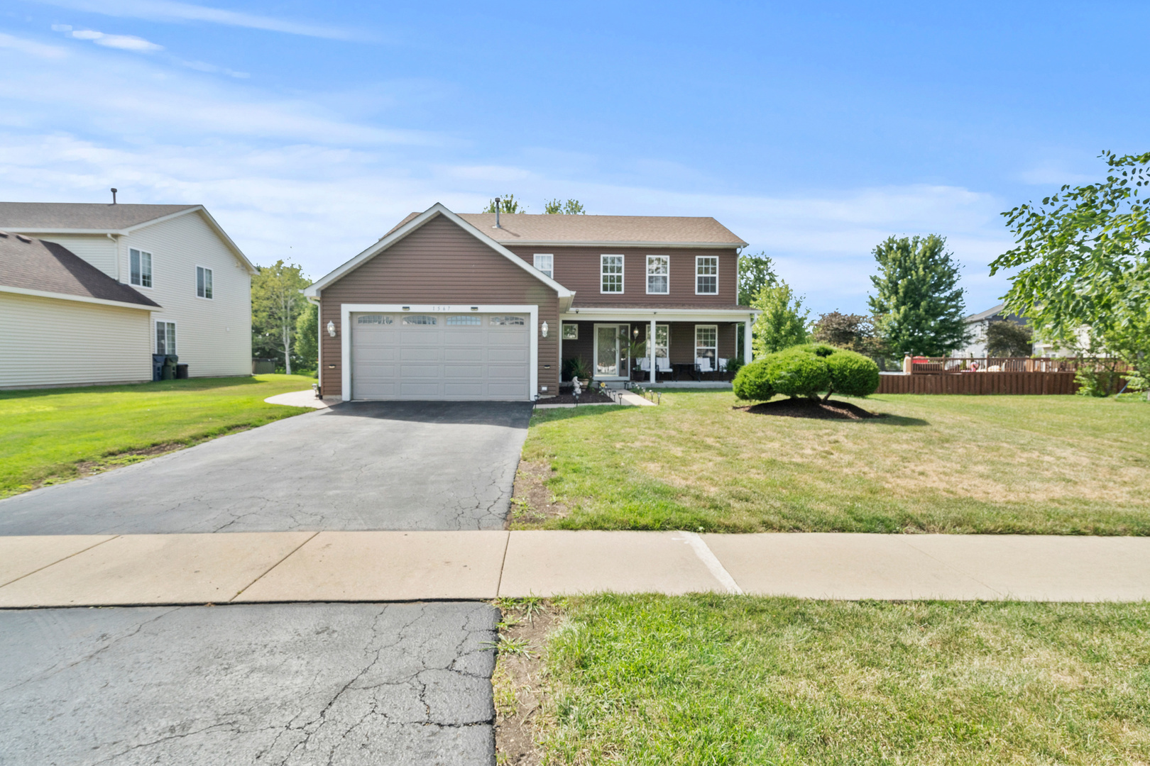 Property Photo: 1567 Marigold Lane IL 60447