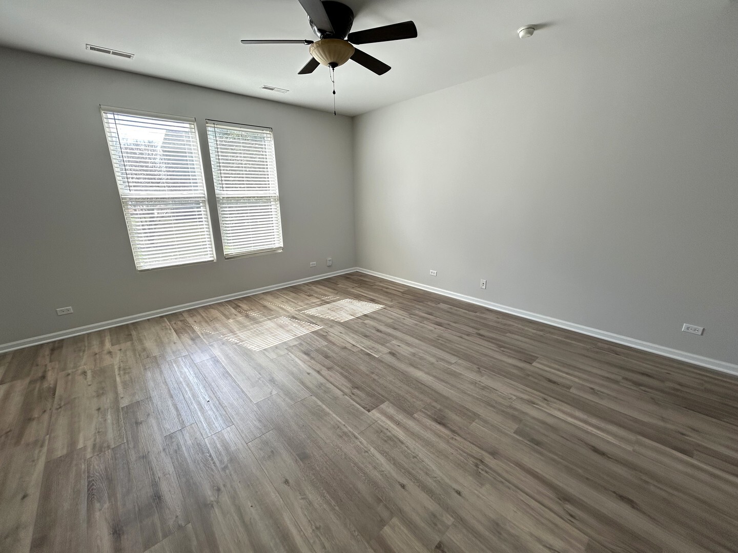 Property Photo: 106 Devoe Drive IL 60543