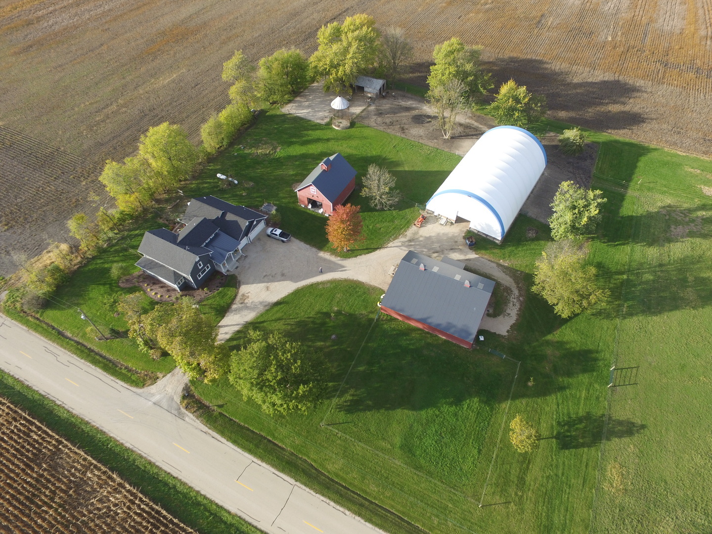 Property Photo: 3851 Holt Road IL 60447