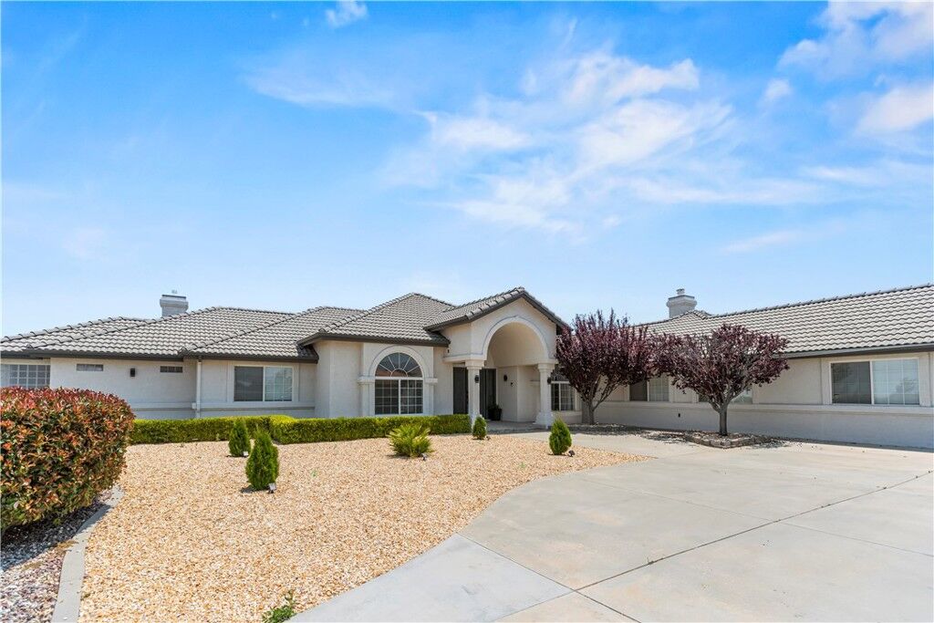 Property Photo: 10131 Jenny St CA 92344