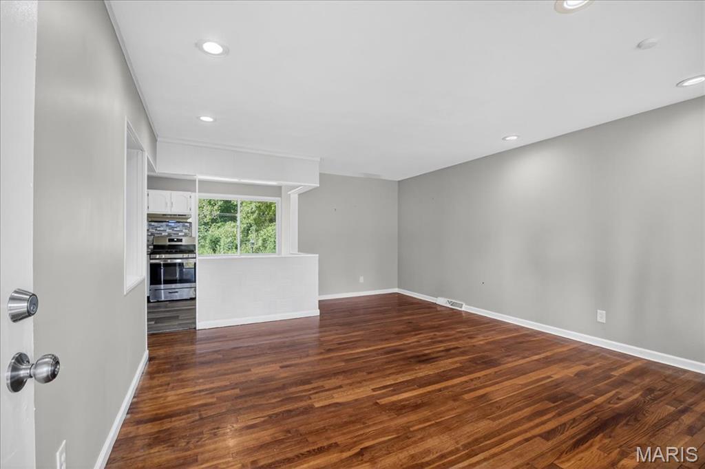Property Photo:  2212 Collett Drive  MO 63136 