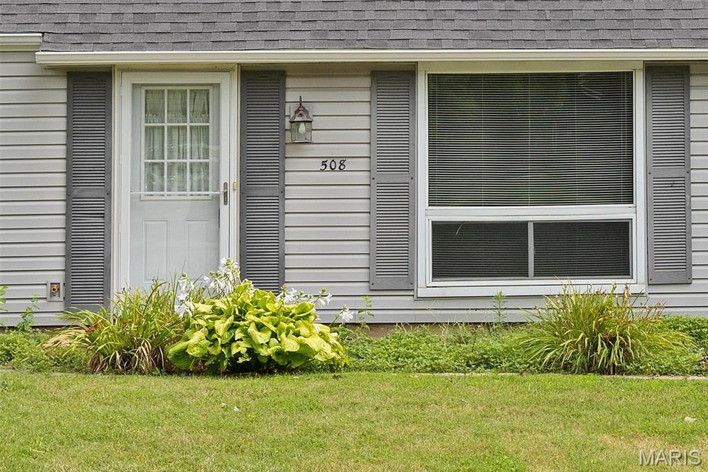 Property Photo:  508 W Jefferson Street  IL 62269 